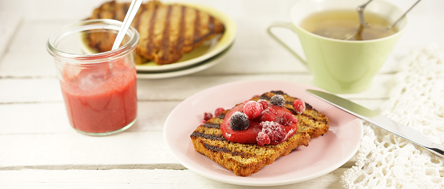 Elke Eisner - Paleo-Milchbrot mit Erdbeermarmelade