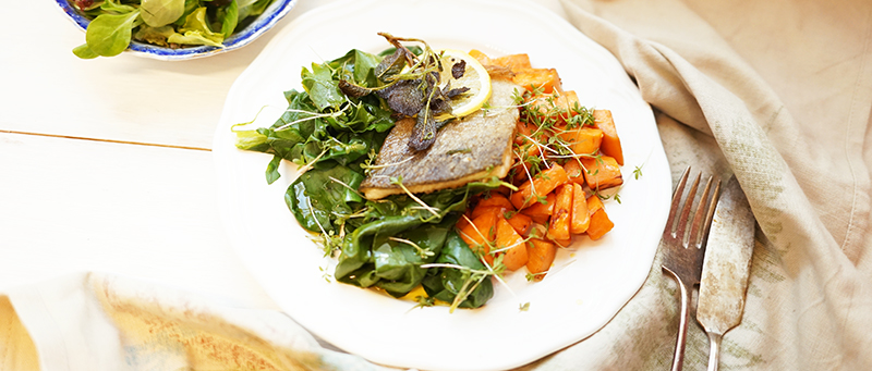 Elke Eisner - Forellenfilet mit gebratenen Süßkartoffeln und Spinat