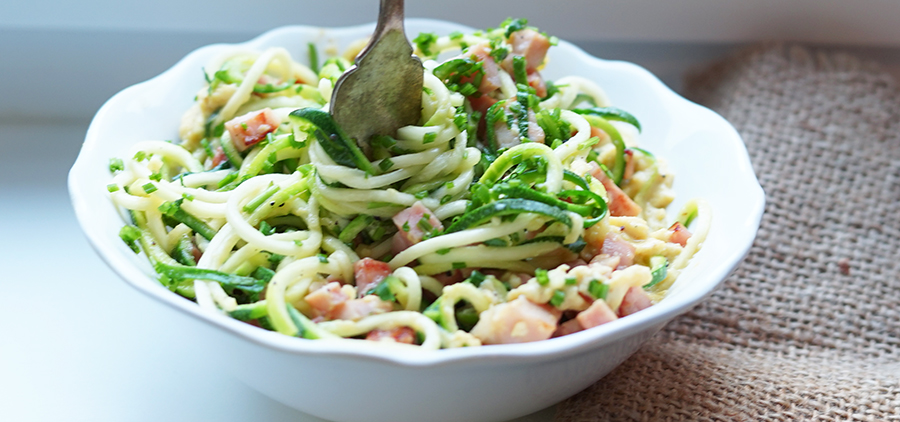 Zucchini-Nudeln alla Carbonara - Die Steinzeitköchin
