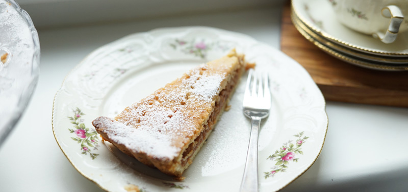 Elke Eisner - Gedeckter Apfelkuchen