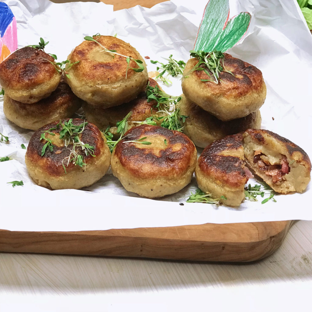 Paleo Kroketten aus Kochbananen, AIP, glutenfrei, eifrai, getreidefrei, michlfrei, nussfrei, kochen nach dem Autoimmunprotokoll, ideal bei Autoimmunerkrankungen wie Hashimoto, Rheuma, Arthritis, gesundes Mittagessen